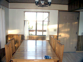 Cabin 7 Dining area